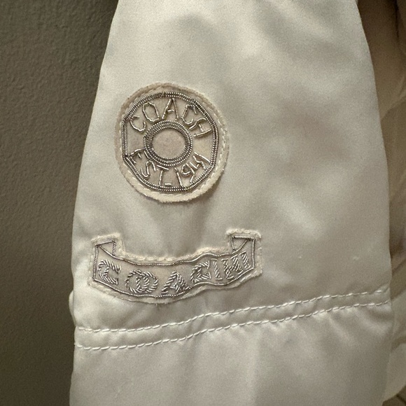 Coach Puffer Coat champagne size L Coyote Fur-Trimmed Women's Jacket - Picture 3 of 5